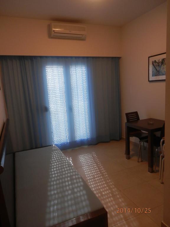 Glaros Hotel Apartment Agia Galini Стая снимка