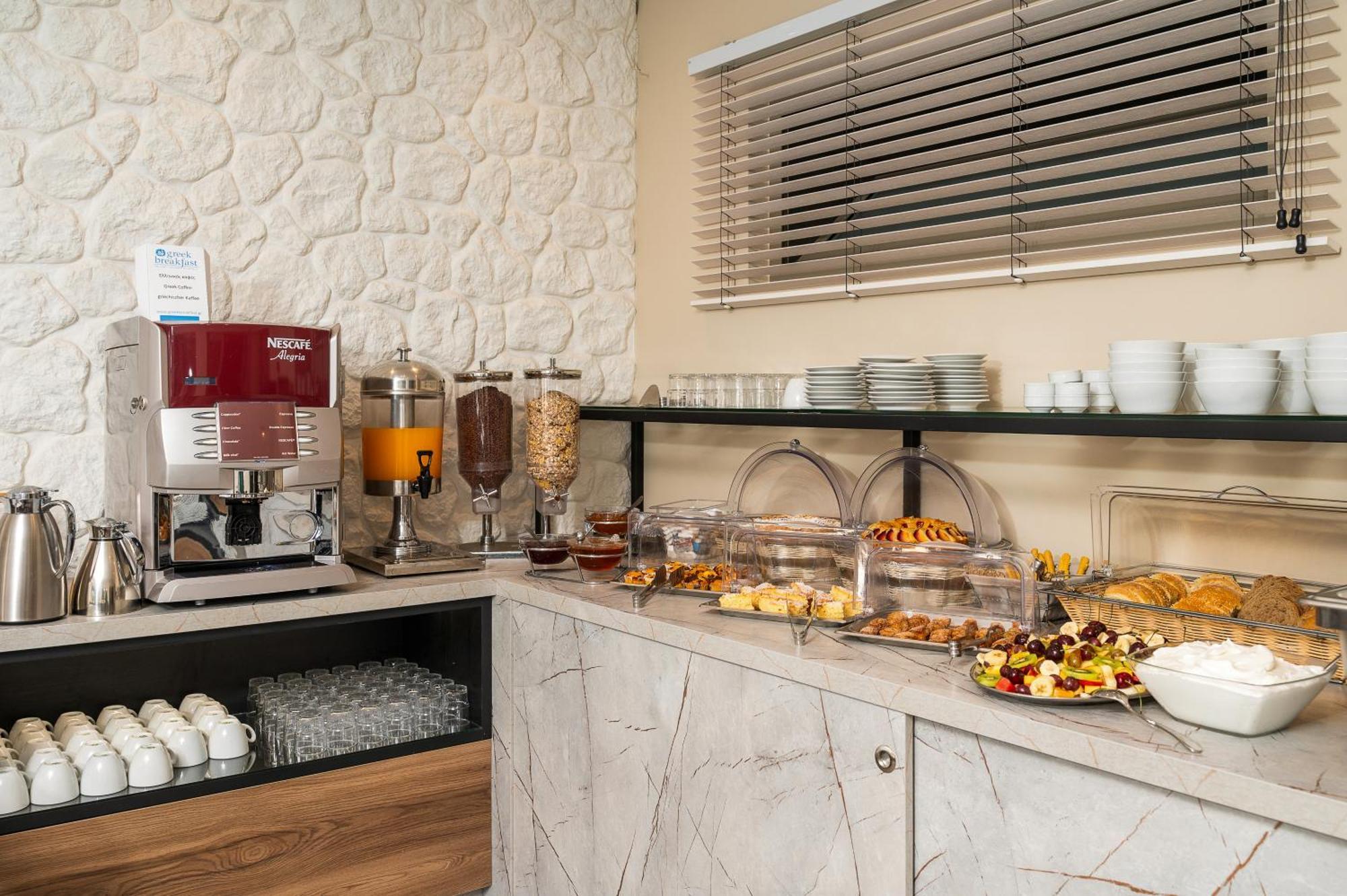 Glaros Hotel Apartment Agia Galini Екстериор снимка